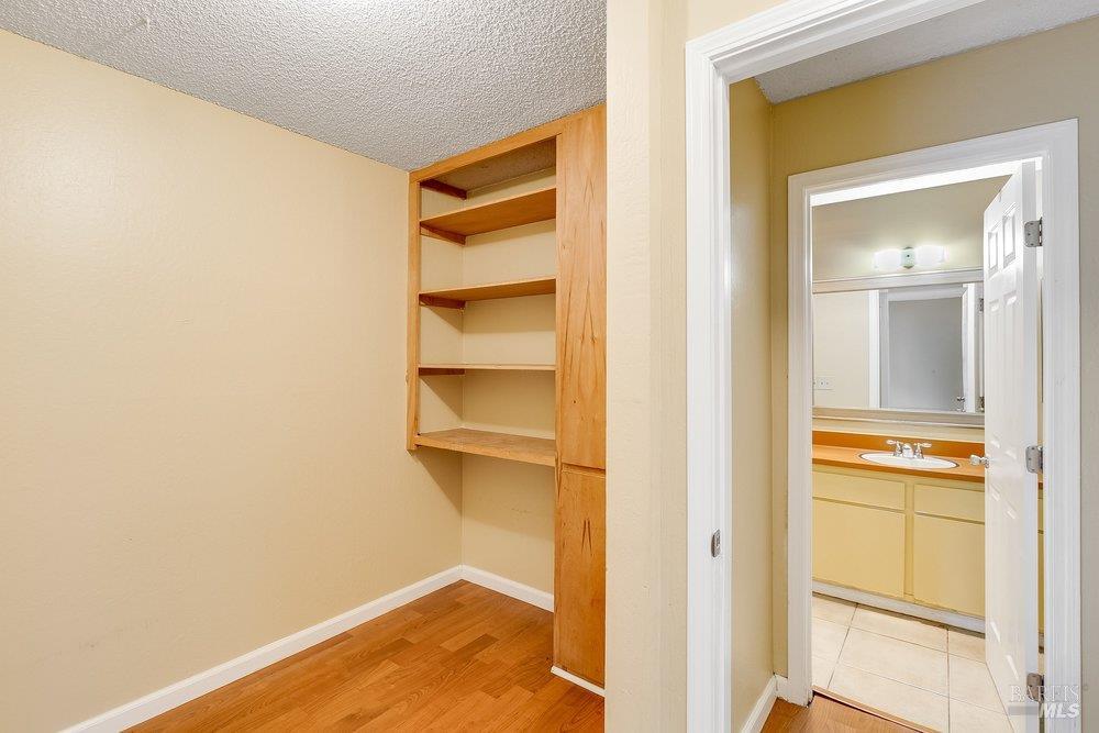900 Southampton Road, Unit 11 Benicia, CA 94510 - Photo 16 of 36