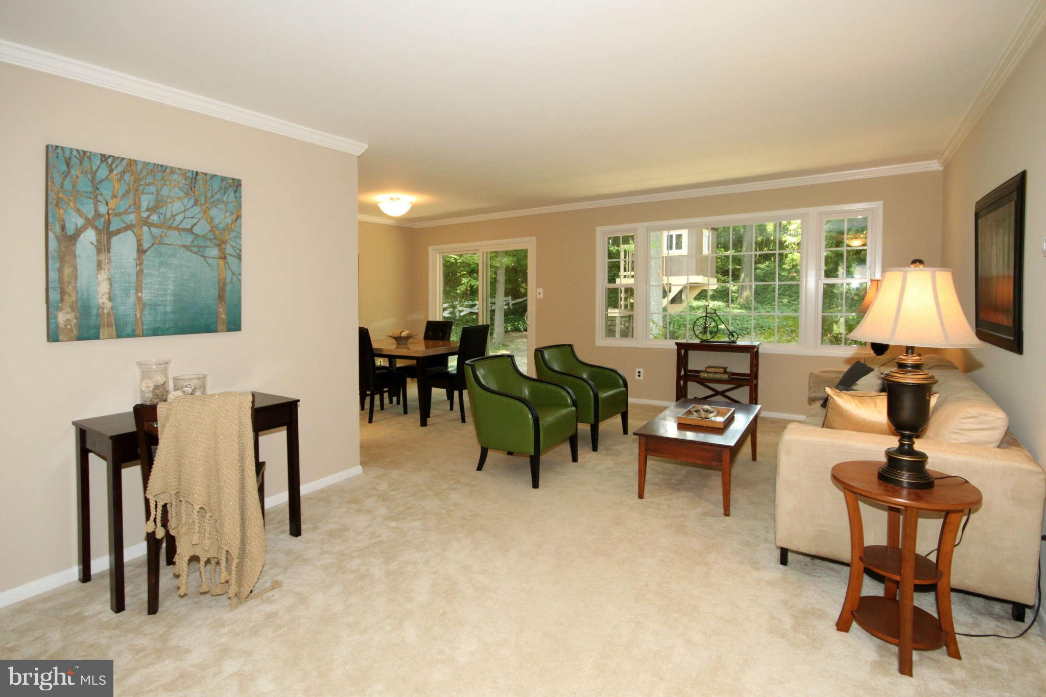 5509 Ravenel Lane Springfield, VA 22151 - Photo 2 of 30 Living Room