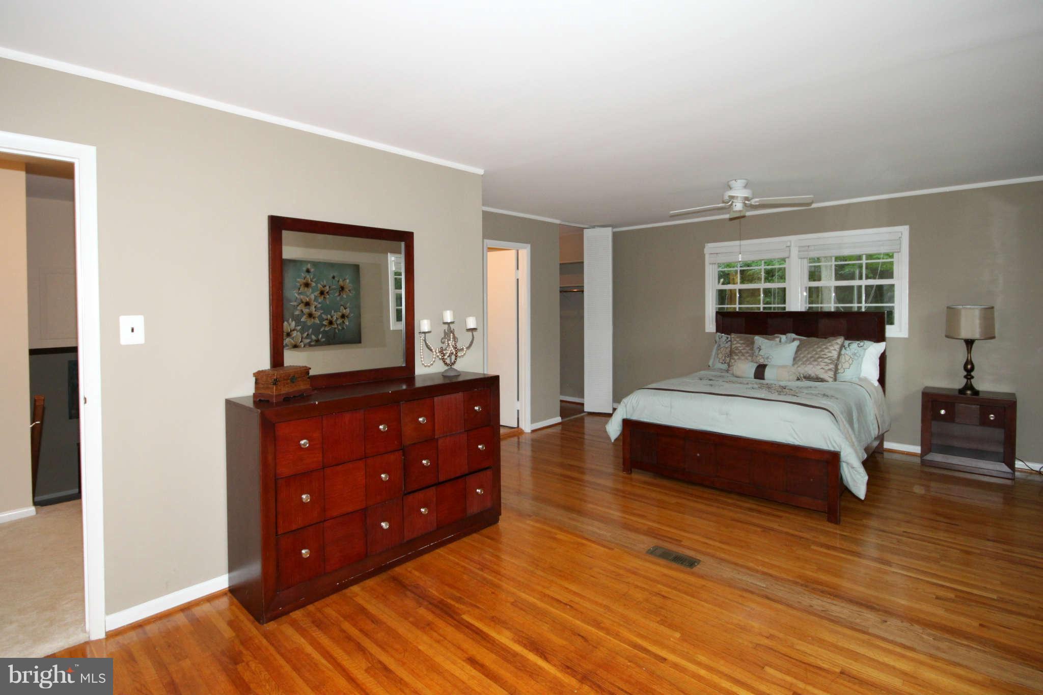5509 Ravenel Lane Springfield, VA 22151 - Photo 14 of 30 Bedroom Master
