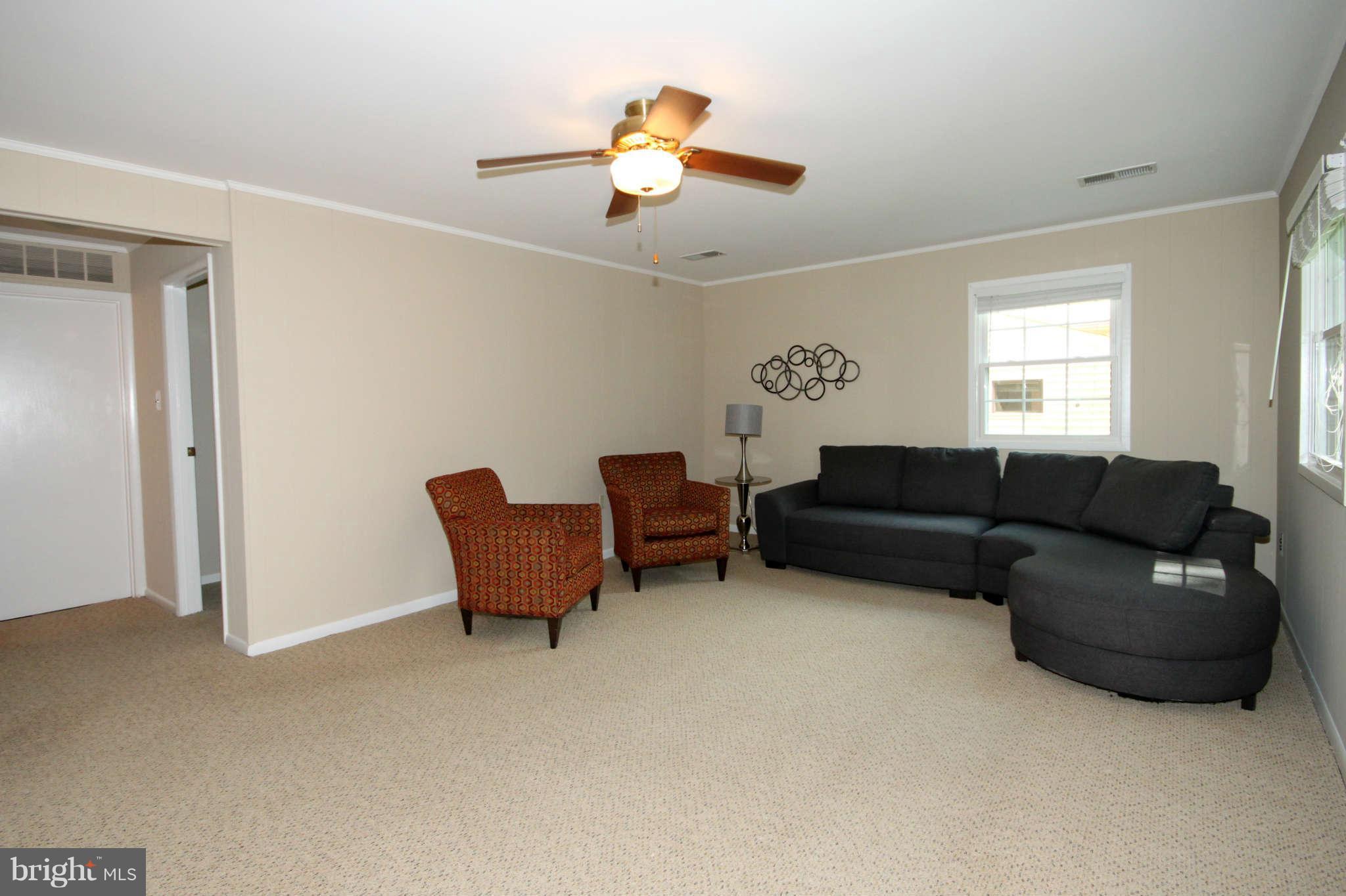 5509 Ravenel Lane Springfield, VA 22151 - Photo 23 of 30 Family Room