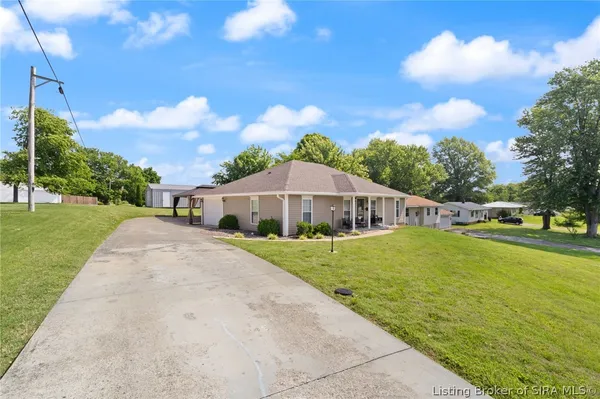 $299,900 | 110 Carl Street, Corydon, IN 47112
