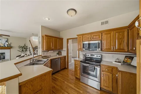 $420,000 | 15315 West 150th Street, Olathe, KS 66062