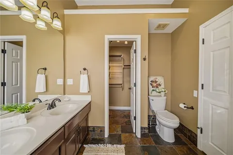 $420,000 | 15315 West 150th Street, Olathe, KS 66062