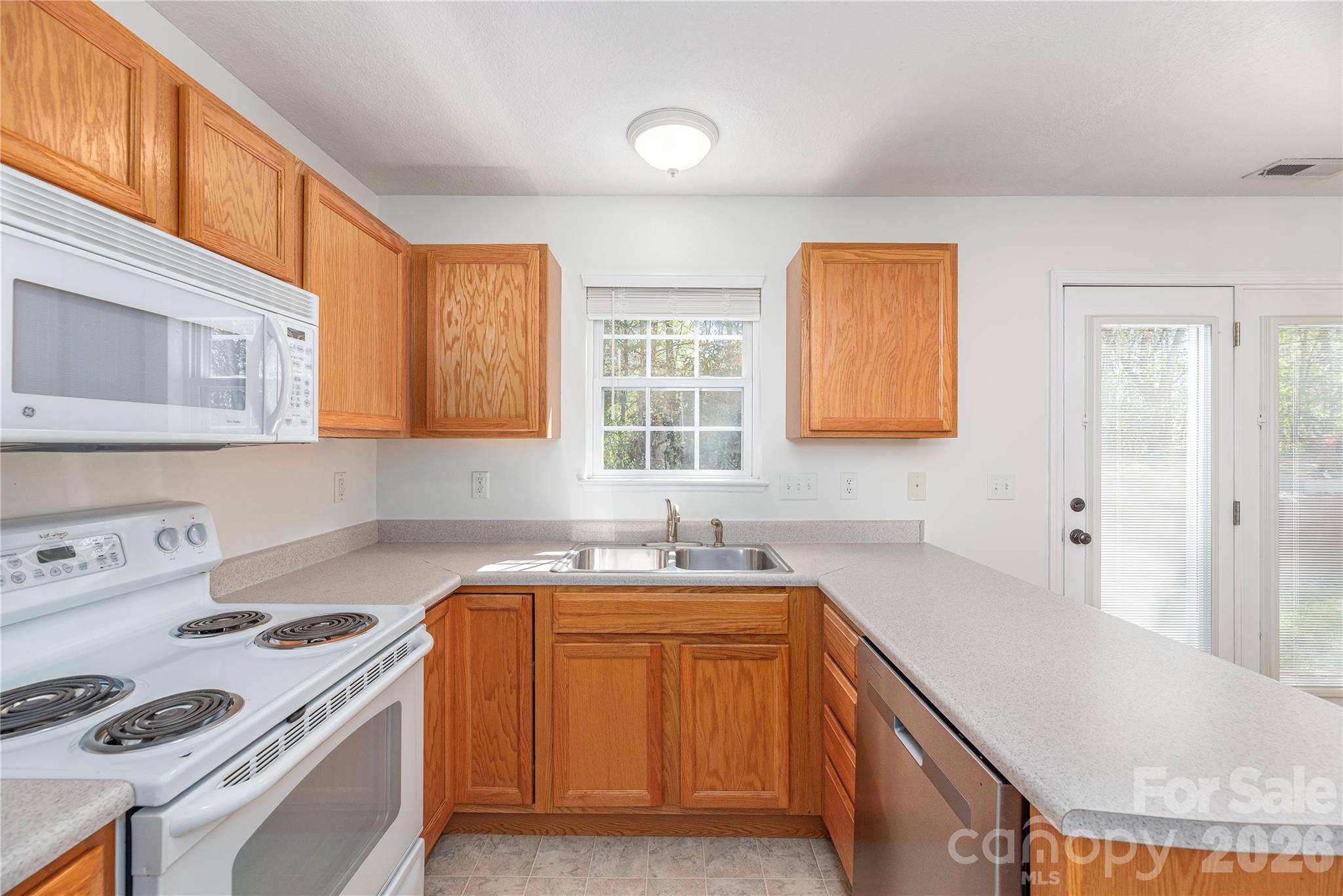 46 Chesire Way Fletcher, NC 28732 - Photo 8 of 17