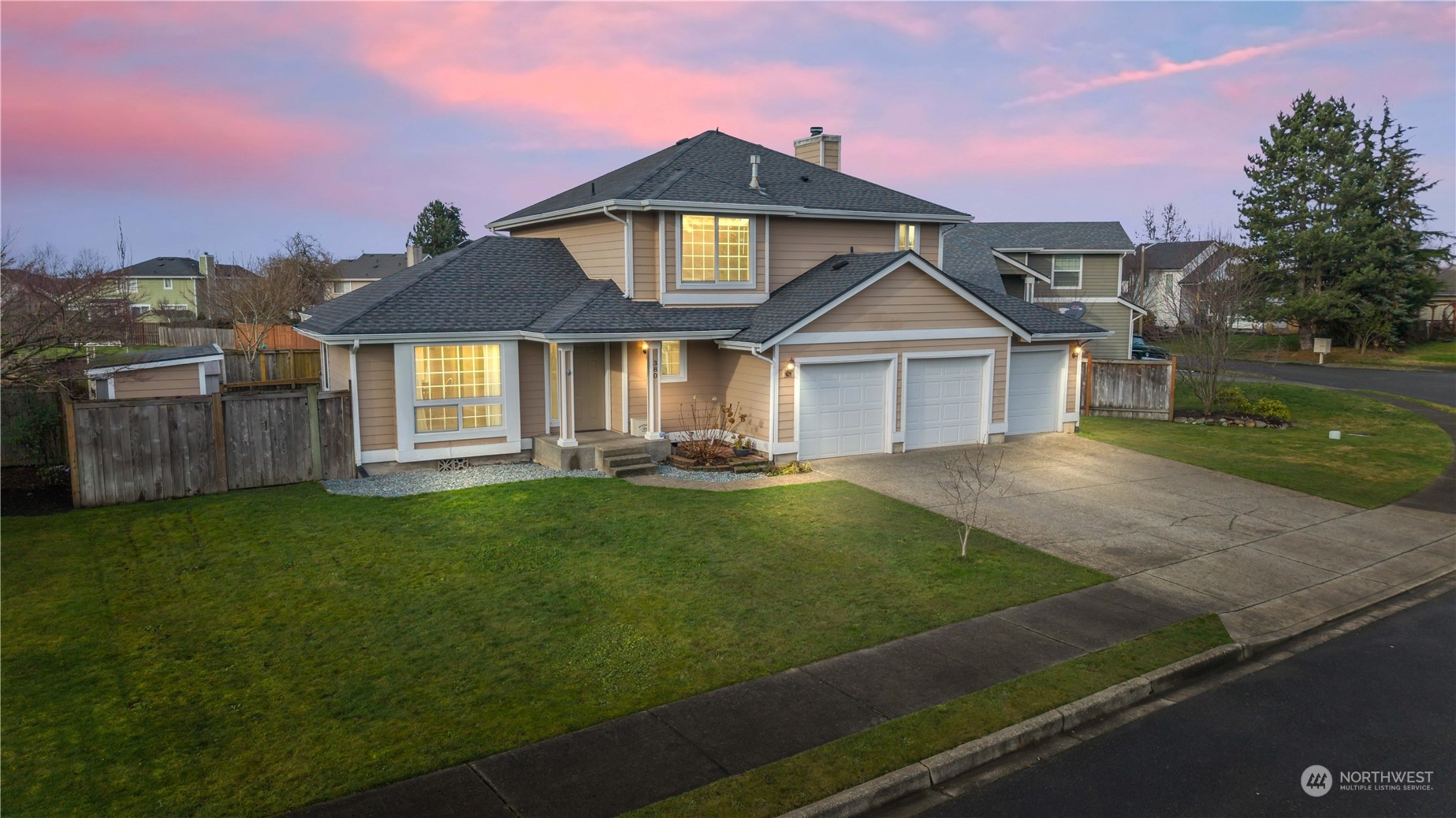 380 Randall Place Enumclaw, WA 98022 - Photo 4 of 38