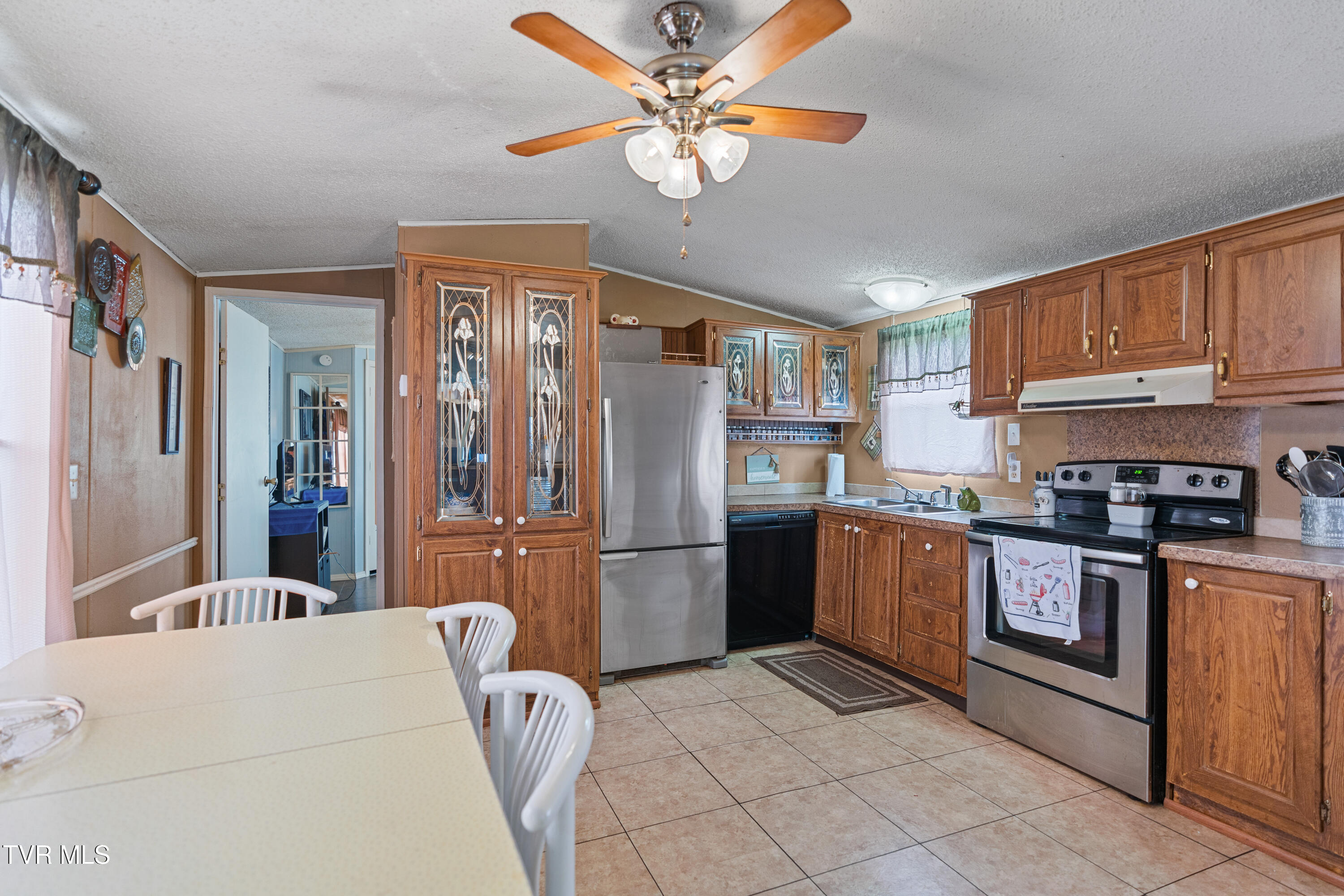 335 Rambo Road Greeneville, TN 37743 - Photo 11 of 27 Eat-In Kitchen