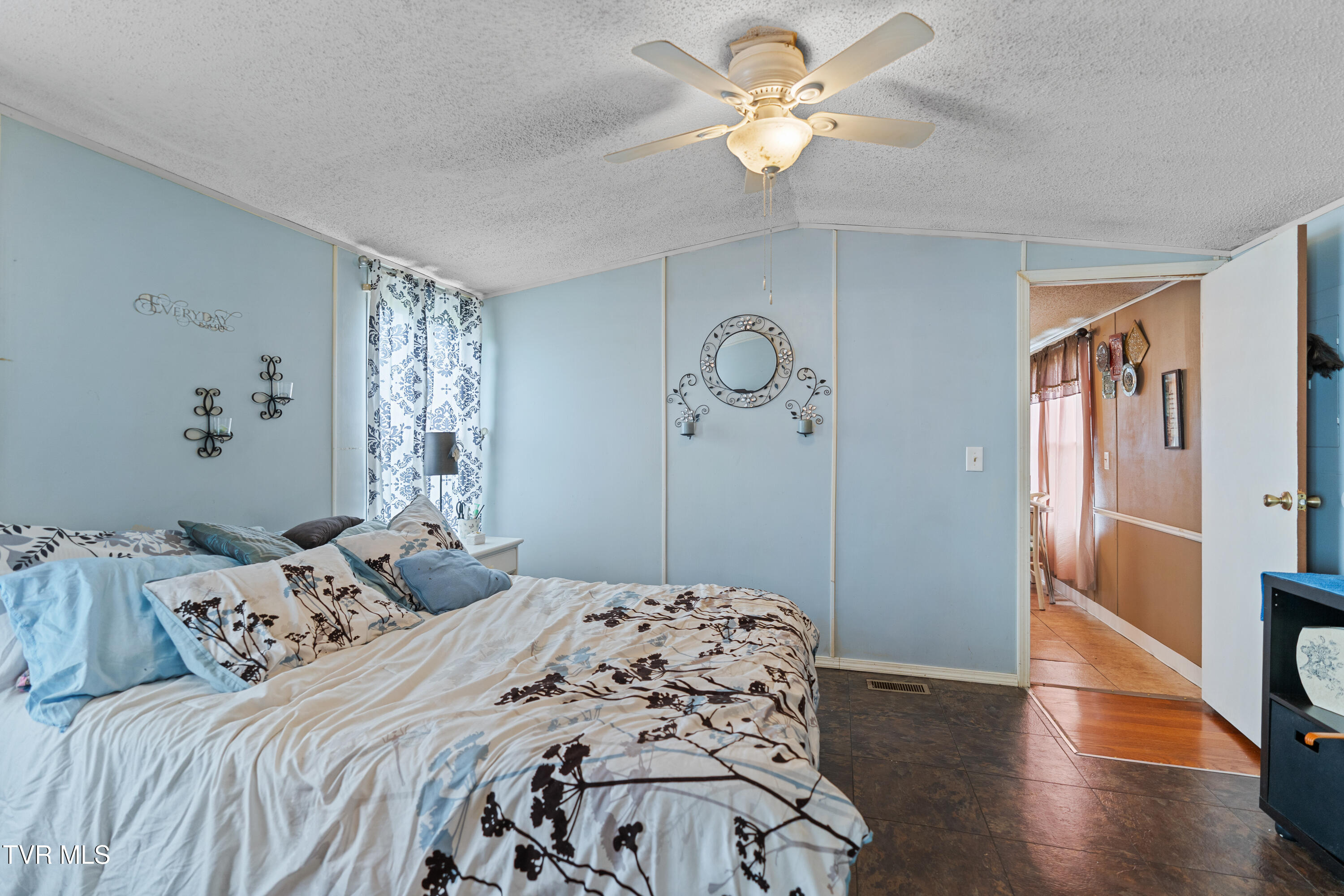 335 Rambo Road Greeneville, TN 37743 - Photo 13 of 27 Primary Bed