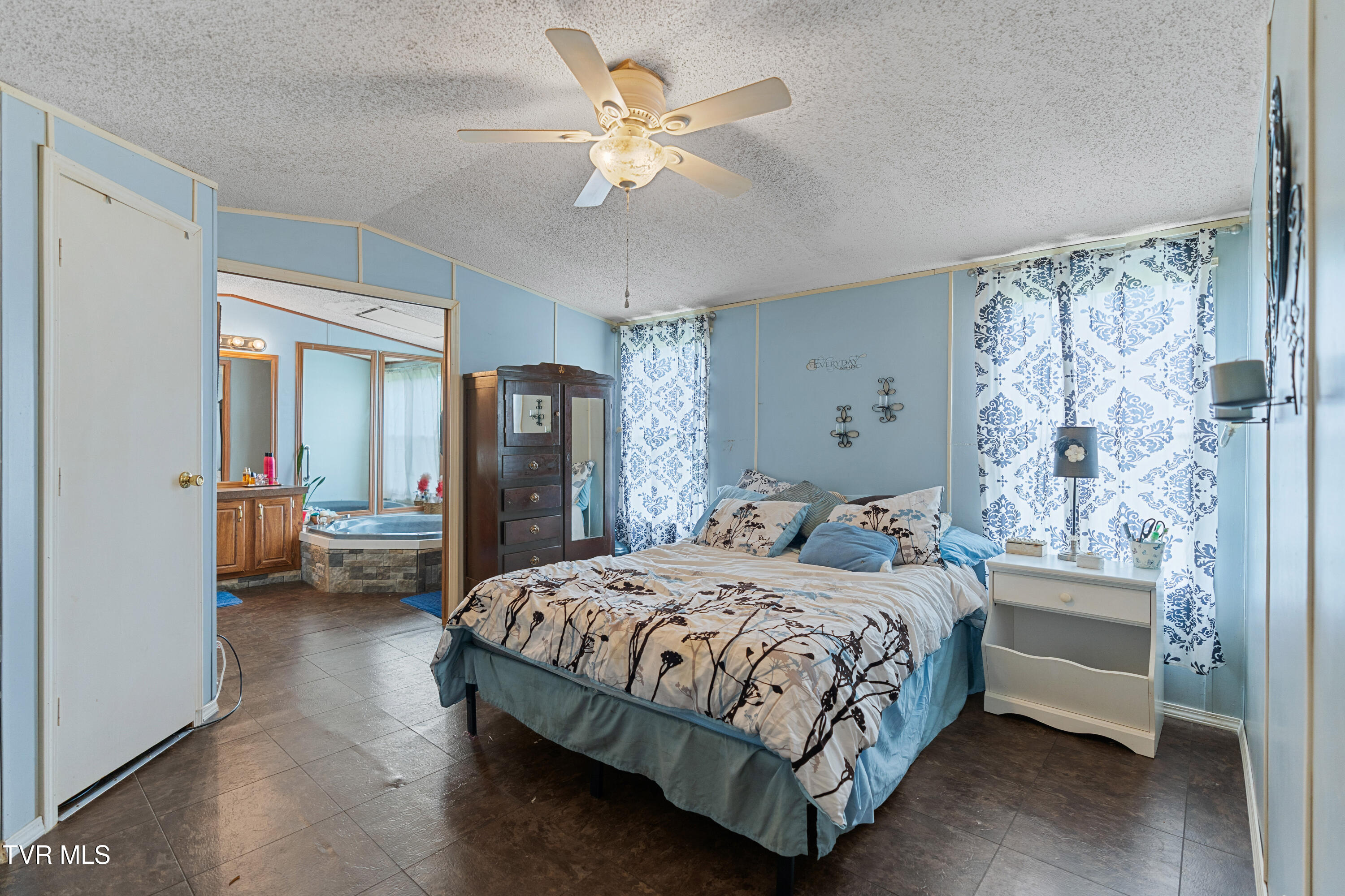 335 Rambo Road Greeneville, TN 37743 - Photo 14 of 27 Primary Suite