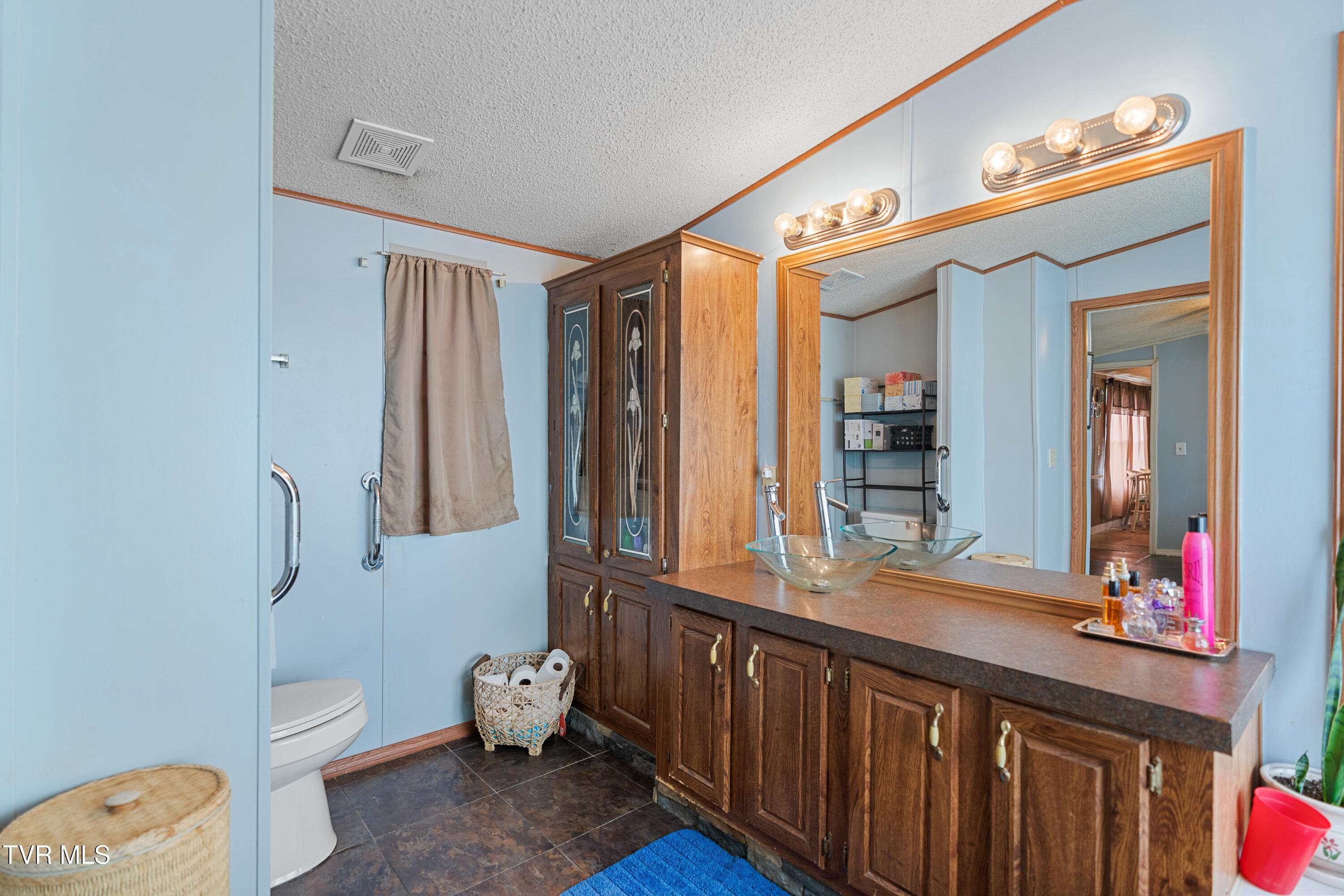 335 Rambo Road Greeneville, TN 37743 - Photo 16 of 27 Primary.Bath