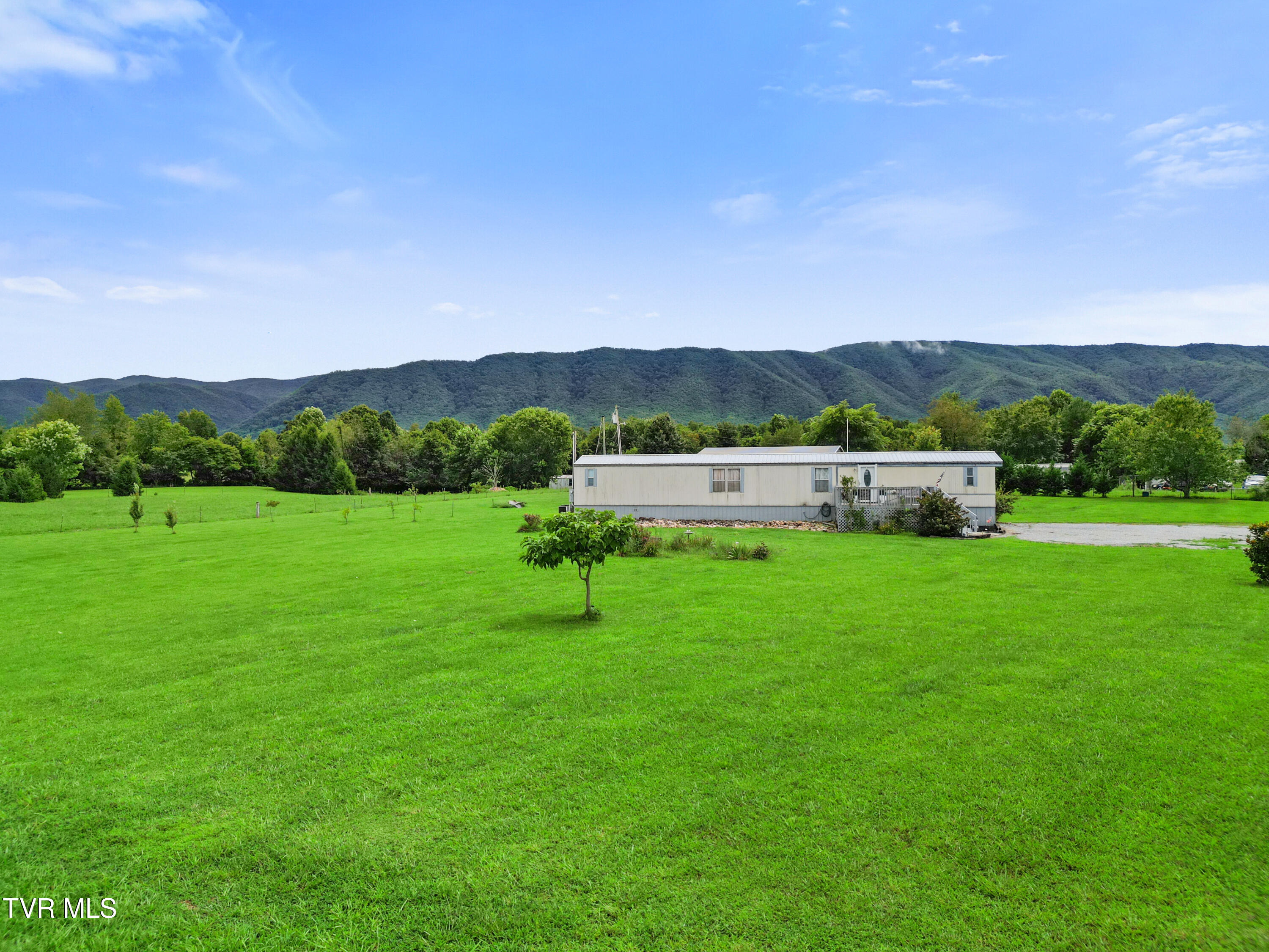 335 Rambo Road Greeneville, TN 37743 - Photo 20 of 27 Mountain View