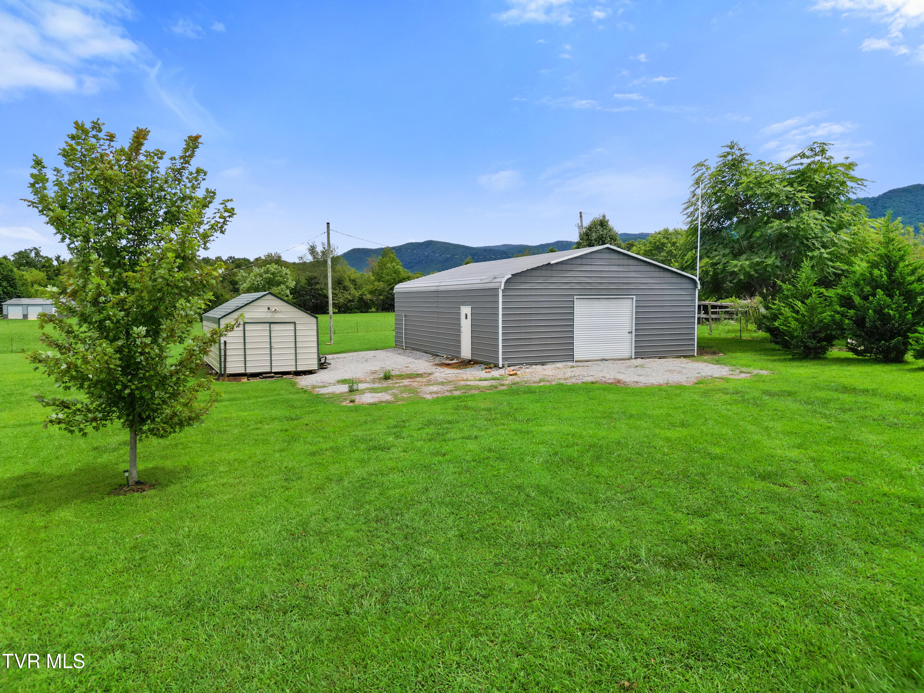 335 Rambo Road Greeneville, TN 37743 - Photo 5 of 27 Detached Garage