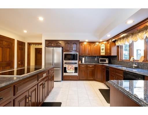 34 Woodridge Road Milford, MA 01757 - Photo 9 of 27 Gallery Image 9