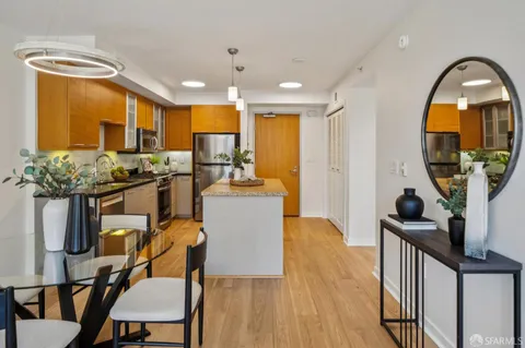 $880,000 | 170 King Street, Unit 711, San Francisco, CA 94107