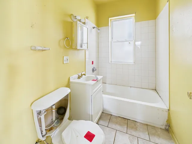 $145,000 | 1441 North Kolin Avenue, Chicago, IL 60651