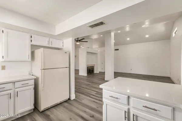 $2,450 | 7608 West McRae Way, Glendale, AZ 85308