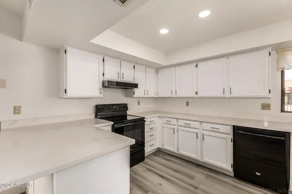 $2,450 | 7608 West McRae Way, Glendale, AZ 85308