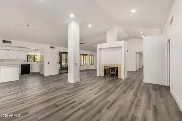 $2,450 | 7608 West McRae Way, Glendale, AZ 85308