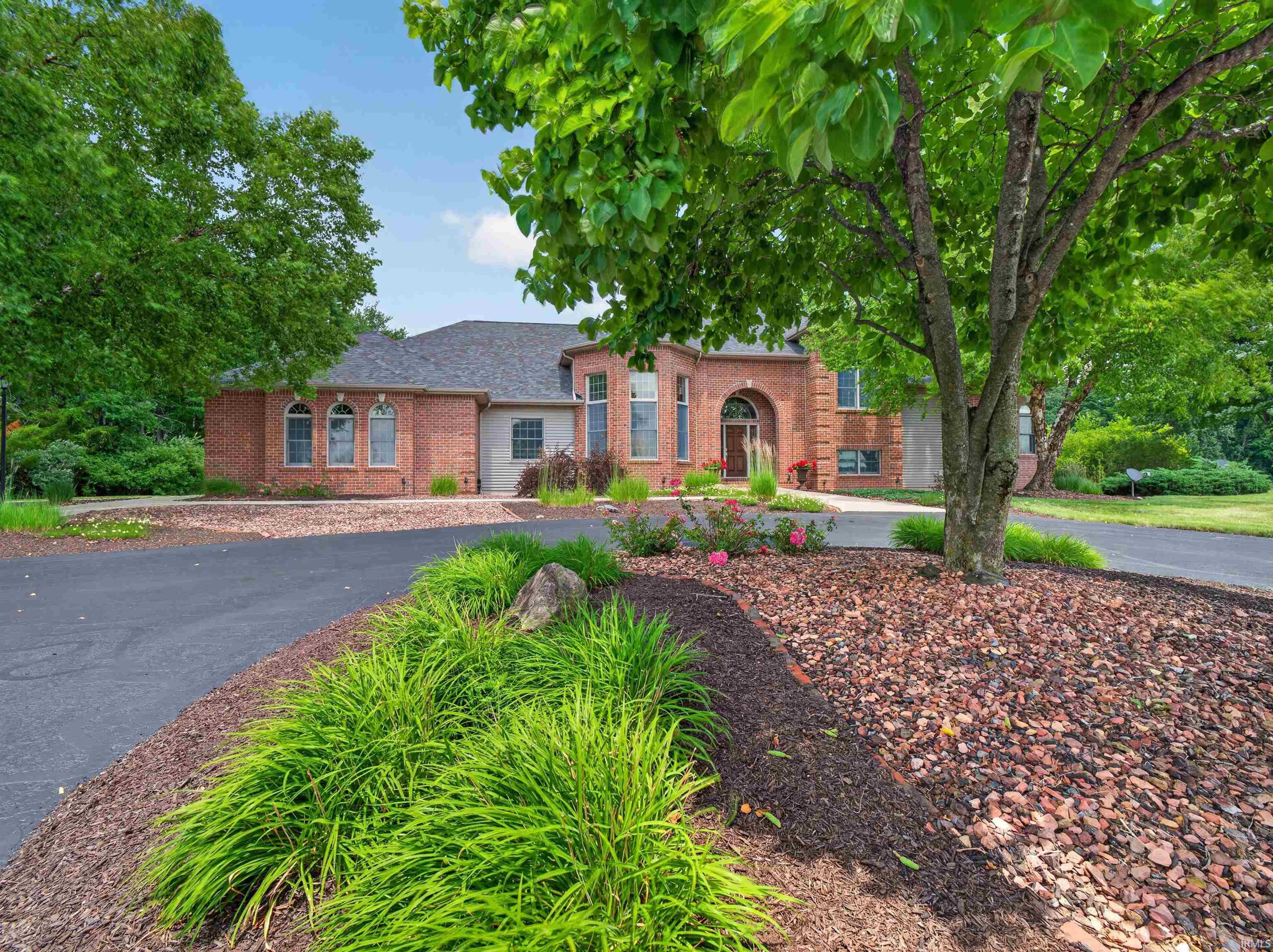 12223 Leo Road Fort Wayne, IN 46845 - Photo 2 of 50