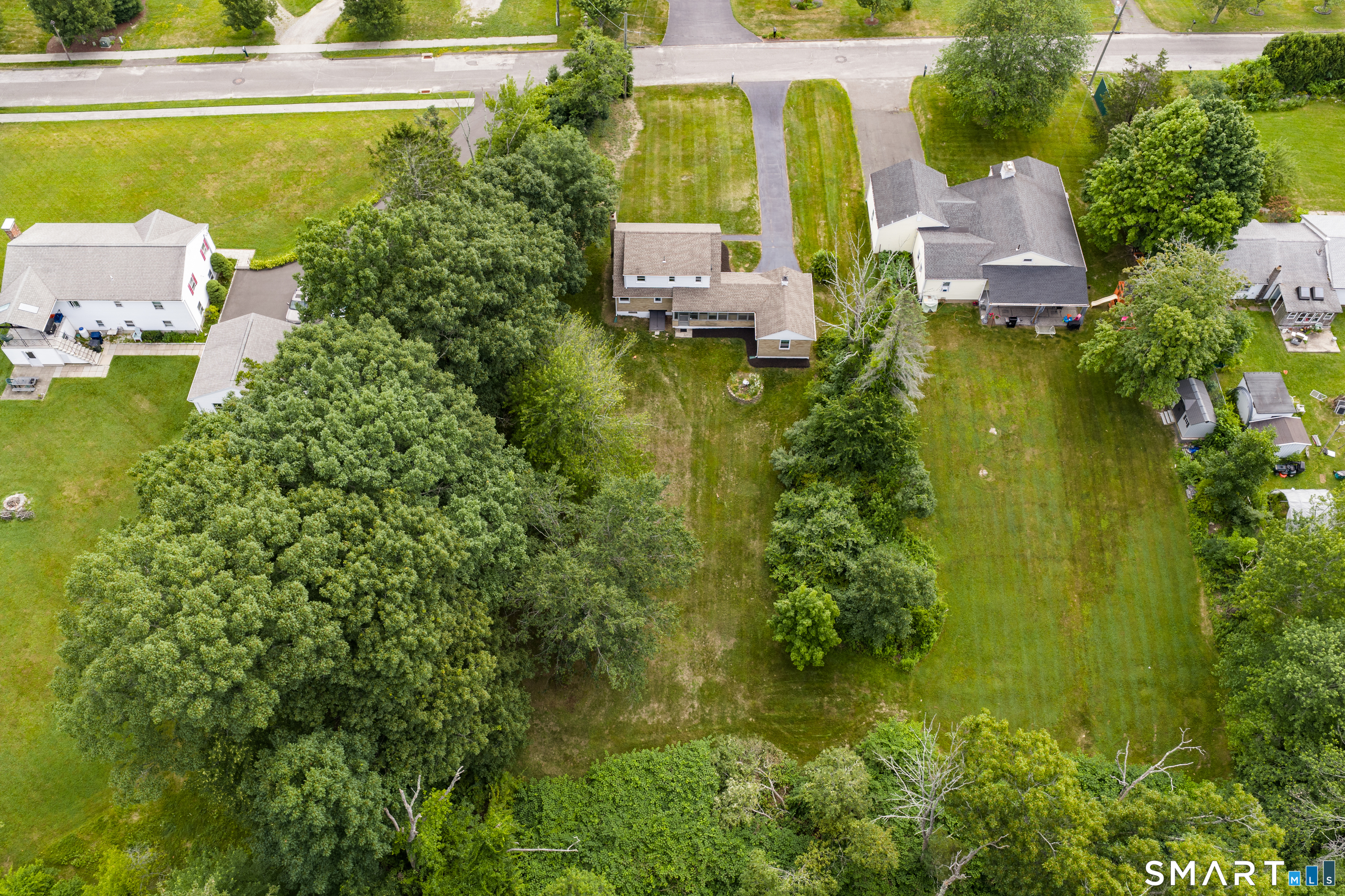 63 Ridge Road Plymouth, CT 06786 - Photo 5 of 31