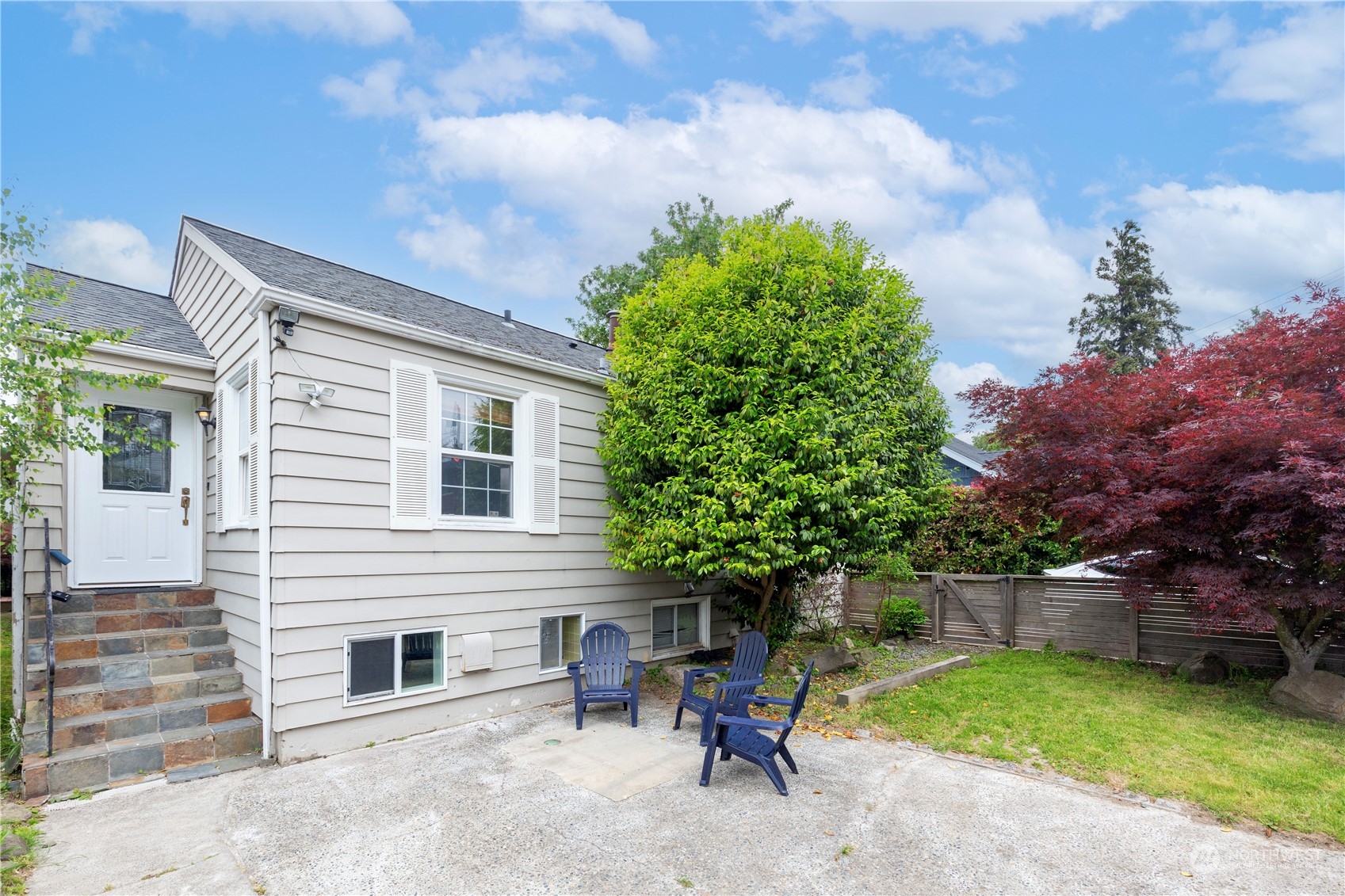 6675 Southwest Beveridge Place Seattle, WA 98136 - Photo 1 of 31 Gallery Image 1