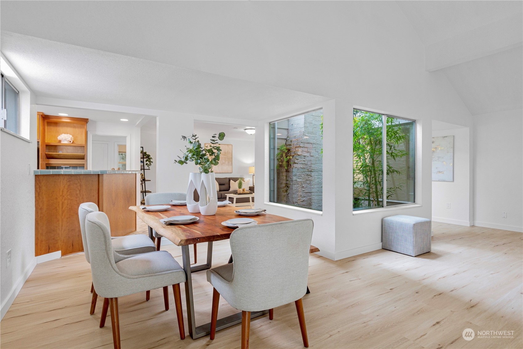 6675 Southwest Beveridge Place Seattle, WA 98136 - Photo 15 of 31 Gallery Image 15
