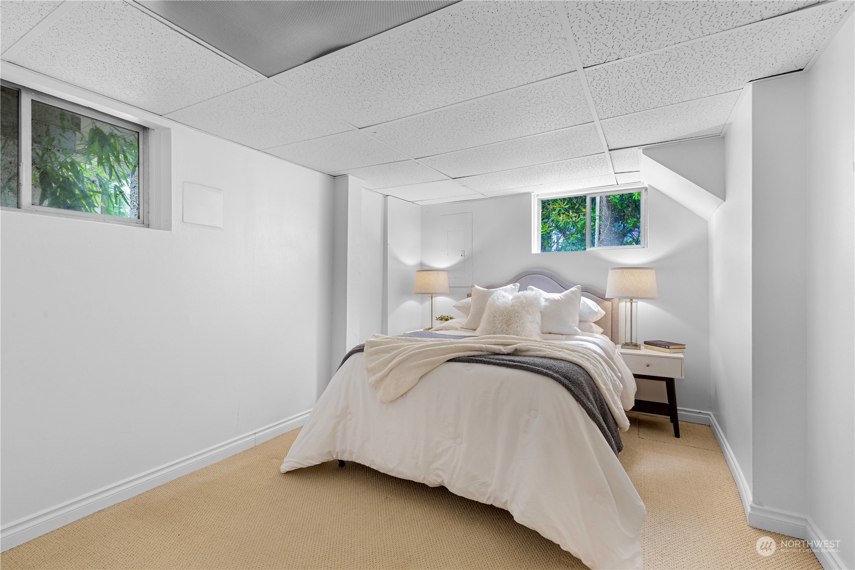 6675 Southwest Beveridge Place Seattle, WA 98136 - Photo 24 of 31 Gallery Image 24