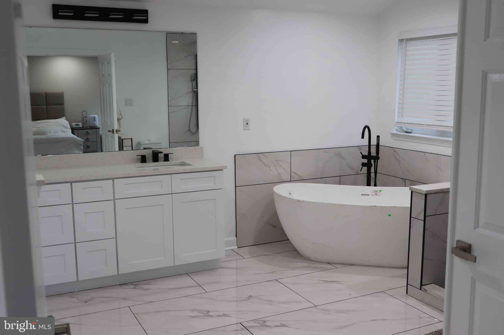 210 Potomac Ridge Drive Fort Washington, MD 20744 - Photo 10 of 41