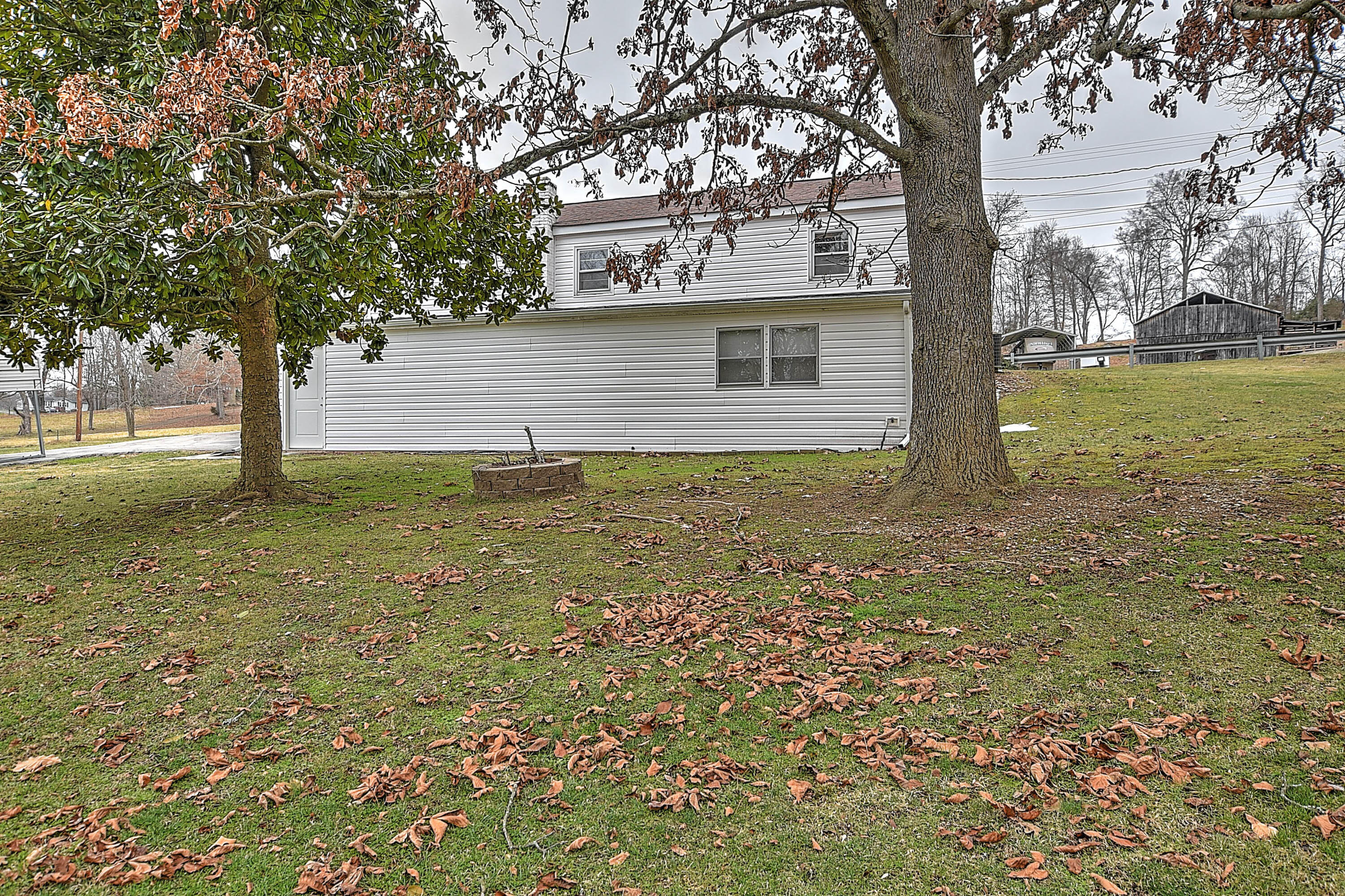 1244 Silver Grove Road Bluff City, TN 37618 - Photo 11 of 27 Silver Grove-9
