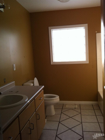 19120 Bishop Road Spencerville, IN 46788 - Photo 2 of 10 Gallery Image 2