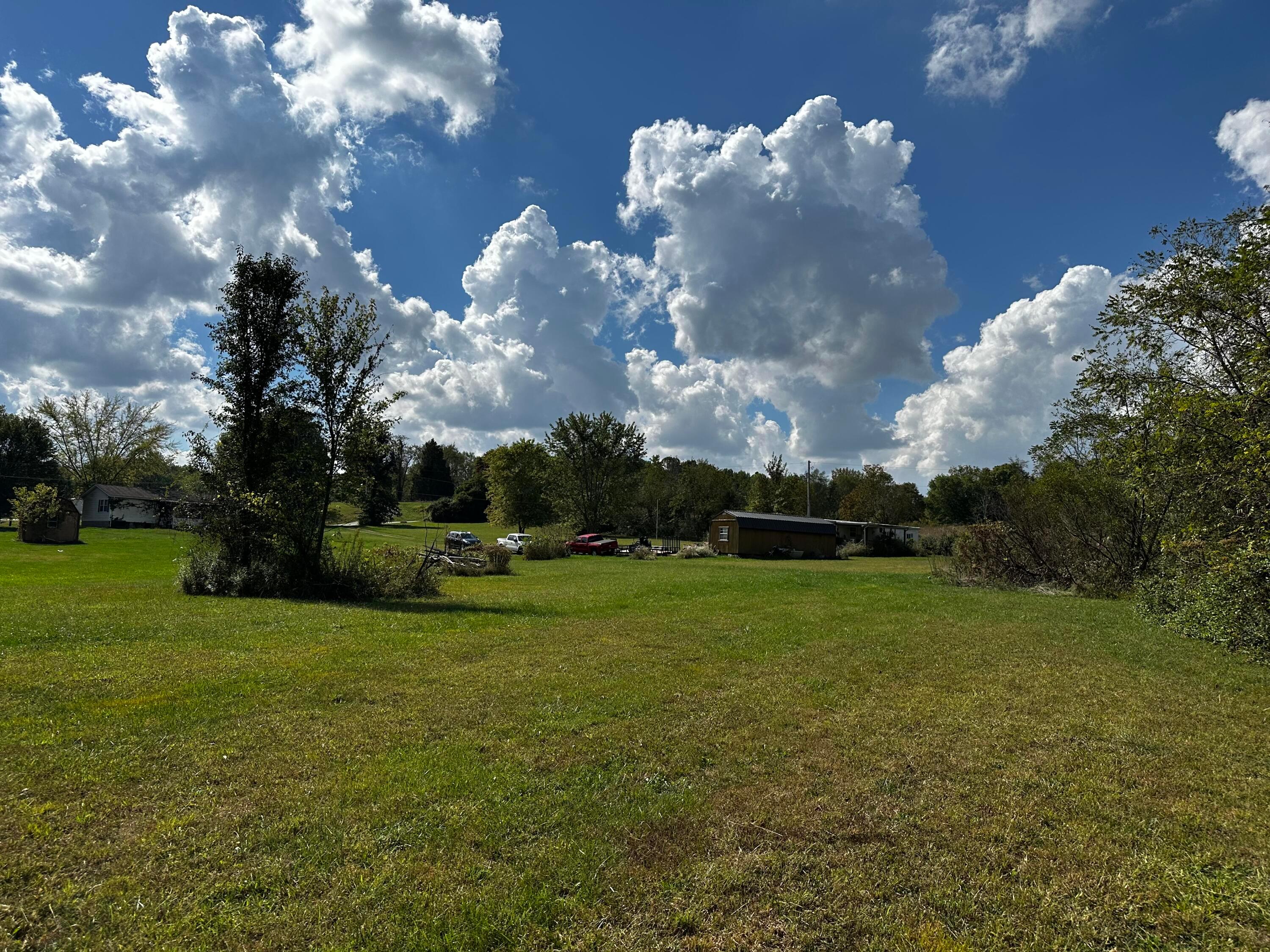 7035 Green Road Hillsboro, OH 45133 - Photo 15 of 23 IMG_2300