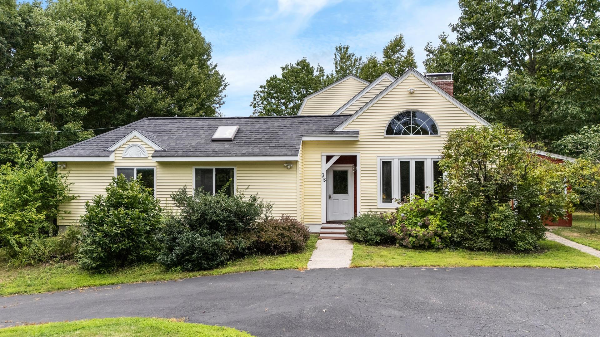 35 Timberlane Road Hampstead, NH 03841 - Photo 2 of 38 Gallery Image 2