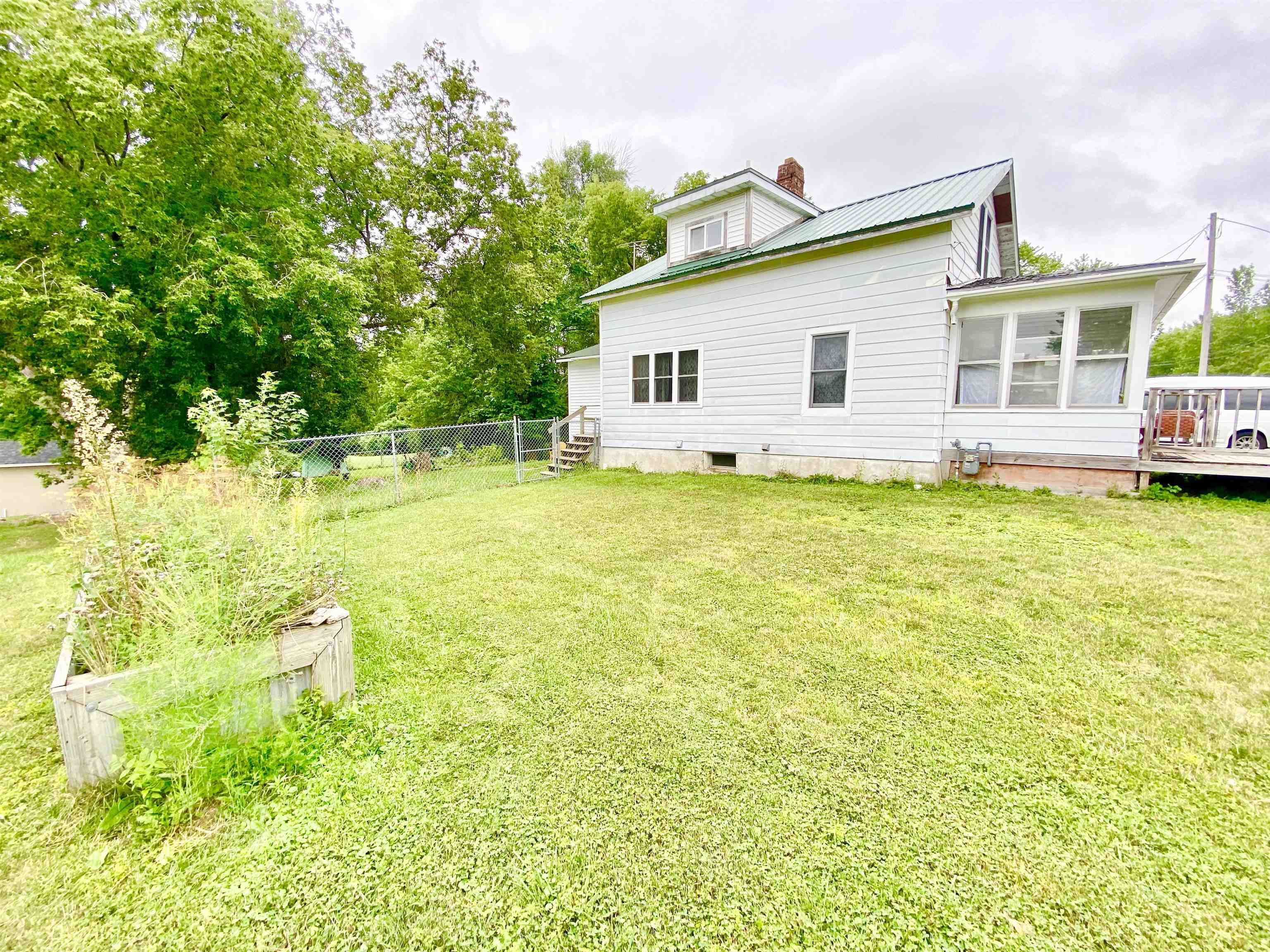 79 Brigham Road St. Albans Town, VT 05478 - Photo 3 of 40