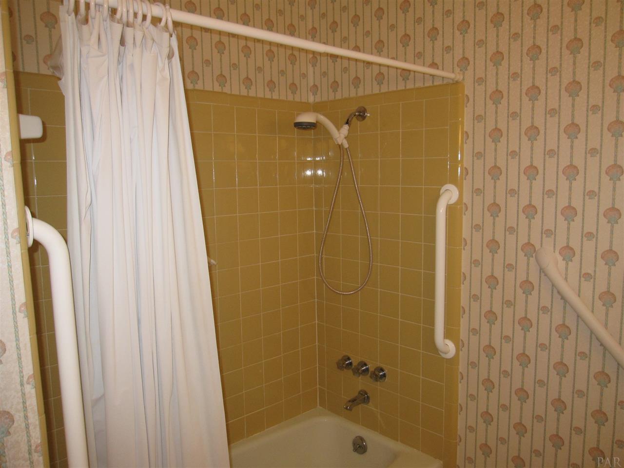 8319 Pilgrim Road Pensacola, FL 32514 - Photo 16 of 36 Gallery Image 16