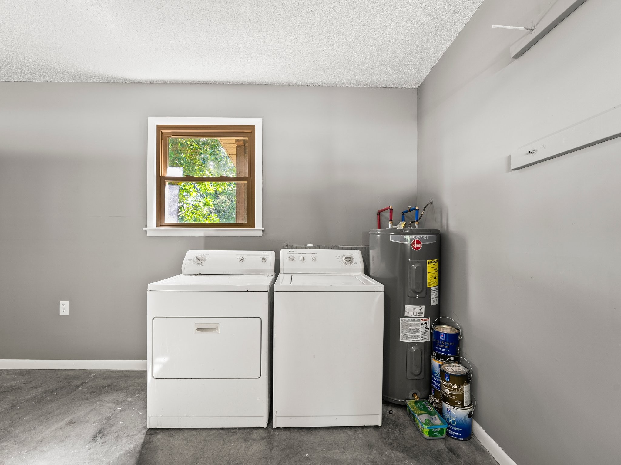 103 Cedar Street Huntland, TN 37345 - Photo 17 of 26 a utility room with dryer and washer