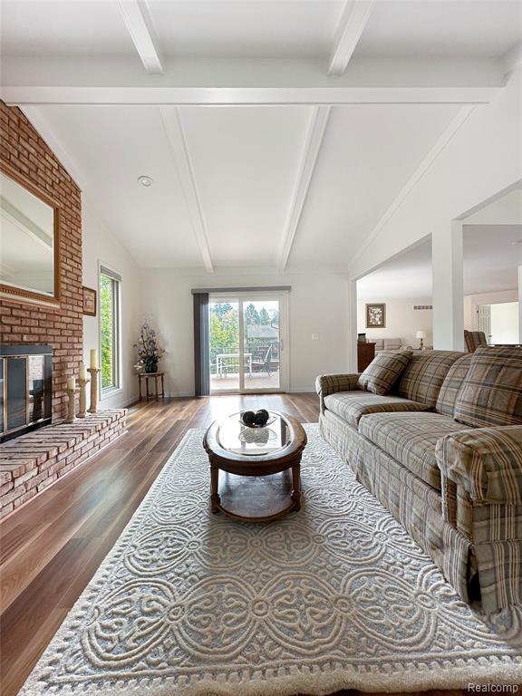 457 Lake Forest Road Rochester, MI 48309 - Photo 4 of 24