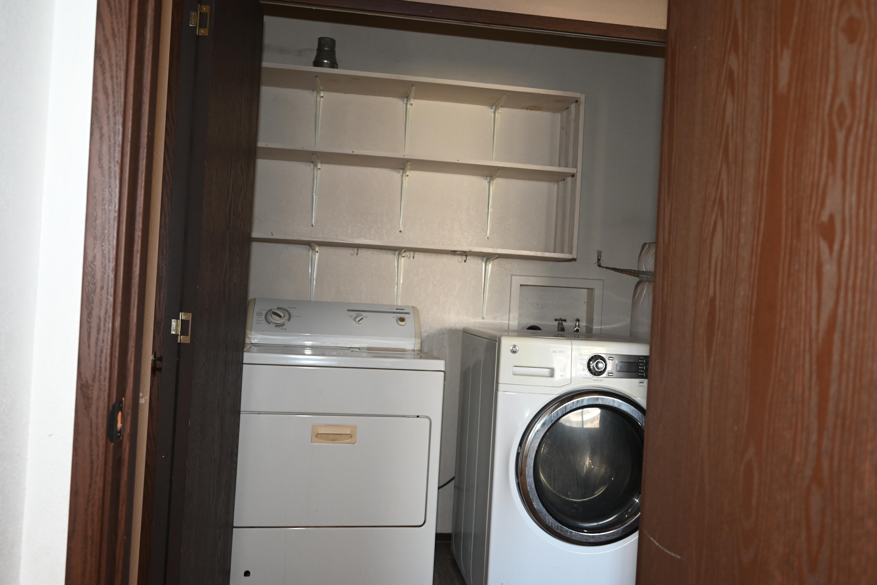 20666 Roff Way Burney, CA 96013 - Photo 13 of 22 2026-04-01 17.08.15