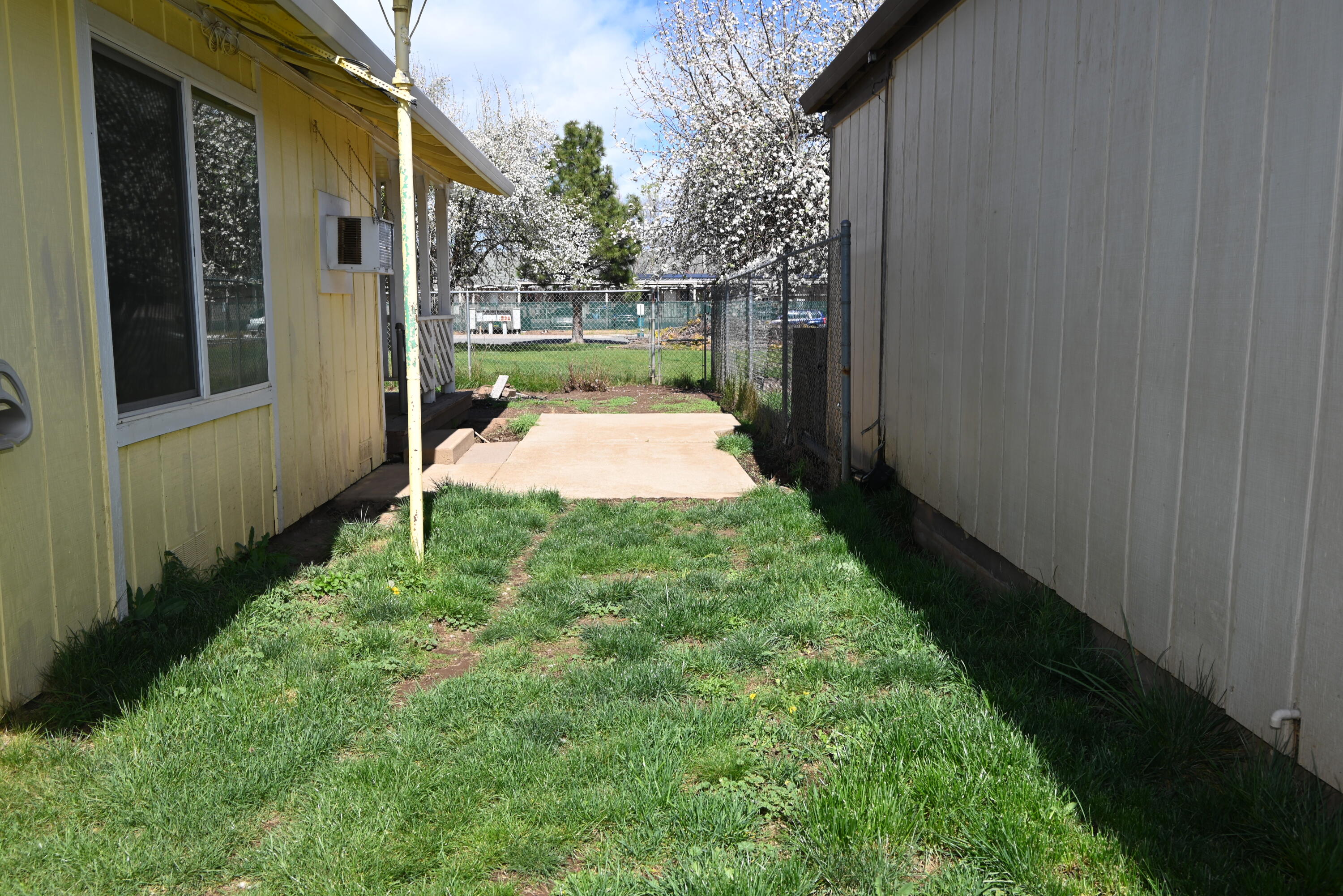 20666 Roff Way Burney, CA 96013 - Photo 19 of 22 2026-04-01 17.11.50