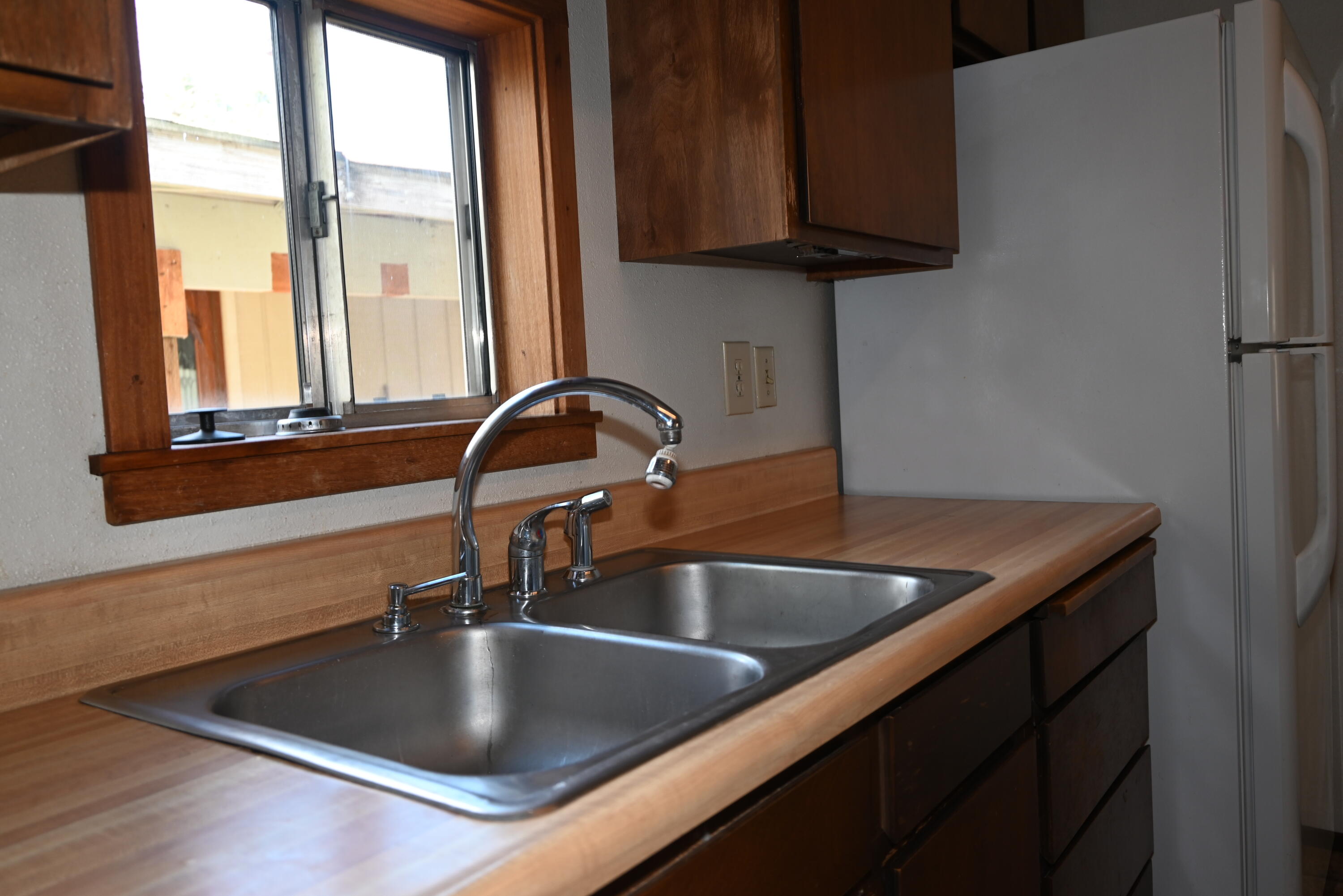 20666 Roff Way Burney, CA 96013 - Photo 5 of 22 2026-04-01 17.03.30