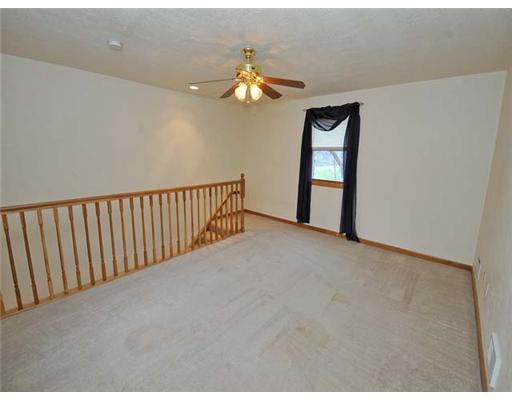 135 State Street McKees Rocks, PA 15136 - Photo 4 of 8 Studio/Study/Office.