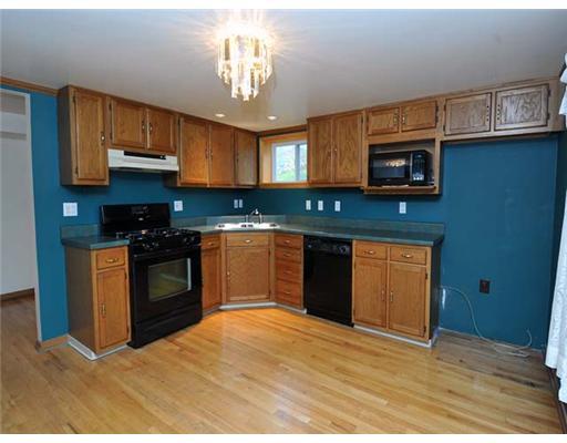 135 State Street McKees Rocks, PA 15136 - Photo 5 of 8 Kitchen.