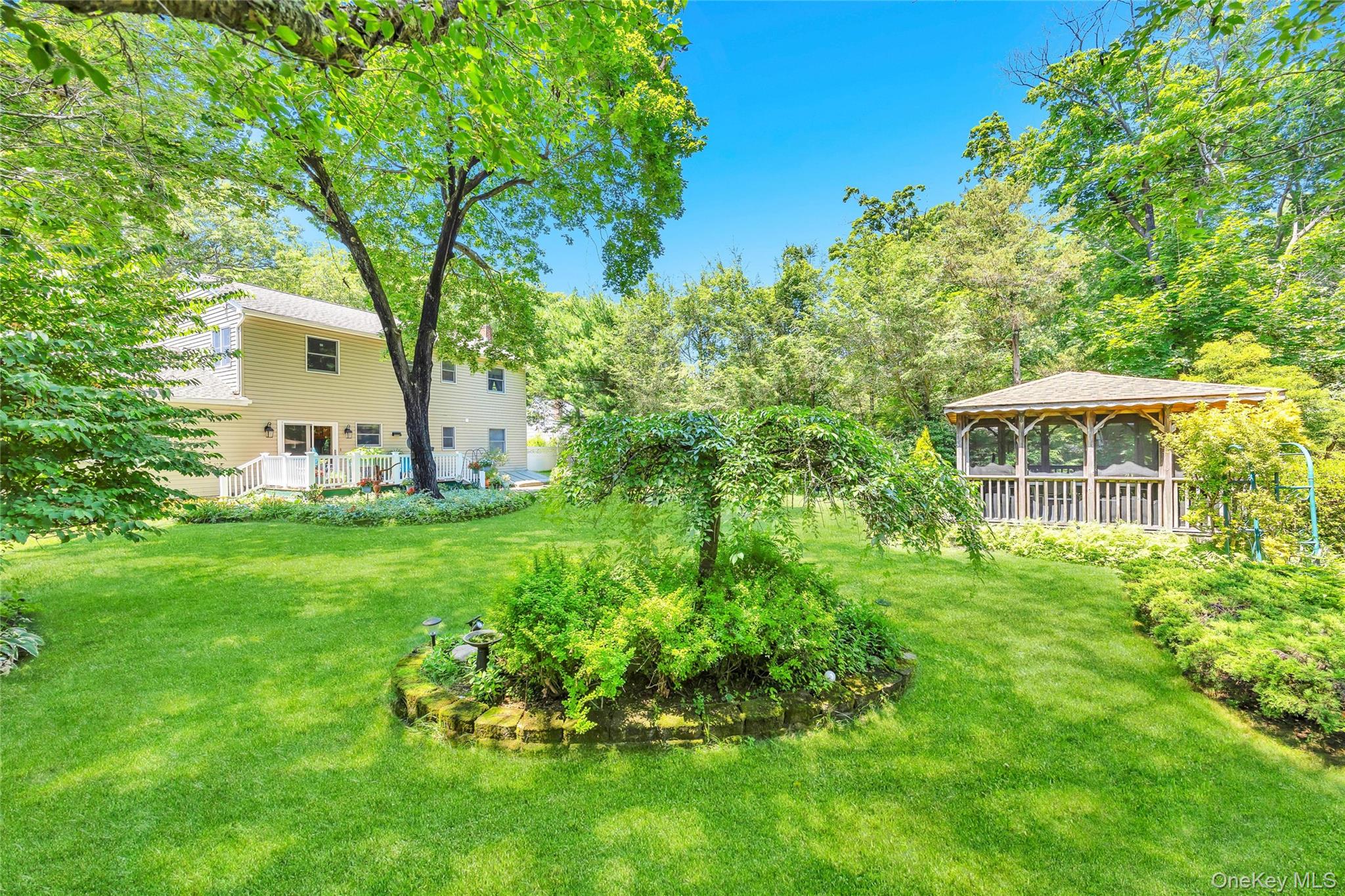 139 Wood Road Centereach, NY 11720 - Photo 41 of 46