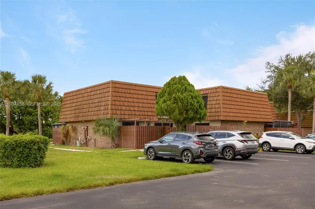 $475,000 | 1170 Southwest 118th Terrace, Davie, FL 33325