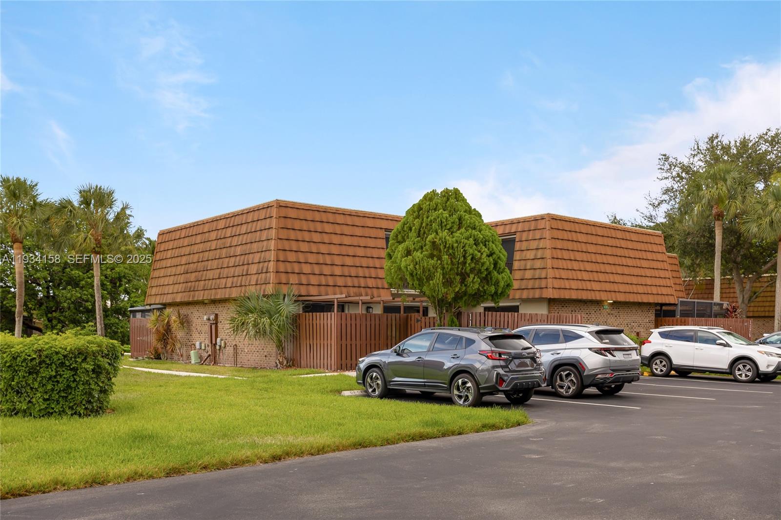 1170 Southwest 118th Terrace Davie, FL 33325 - Photo 2 of 45