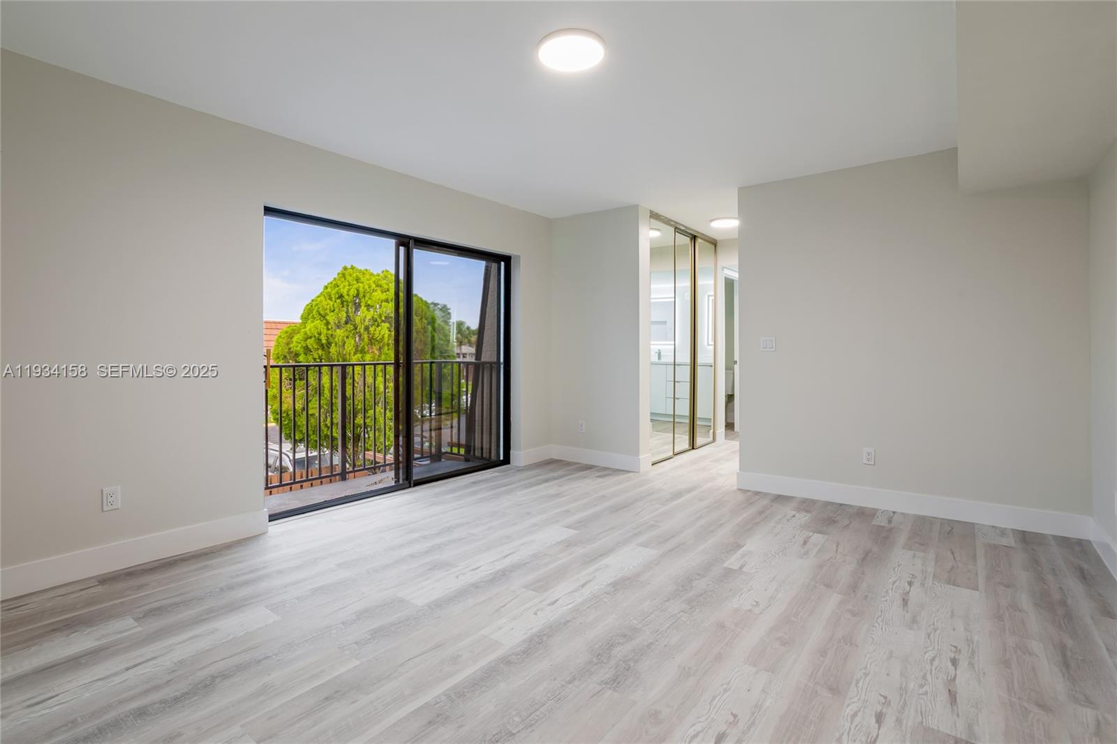 1170 Southwest 118th Terrace Davie, FL 33325 - Photo 26 of 45