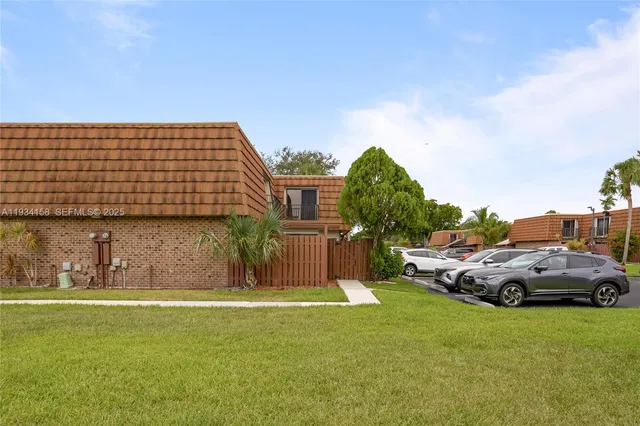 $475,000 | 1170 Southwest 118th Terrace, Davie, FL 33325