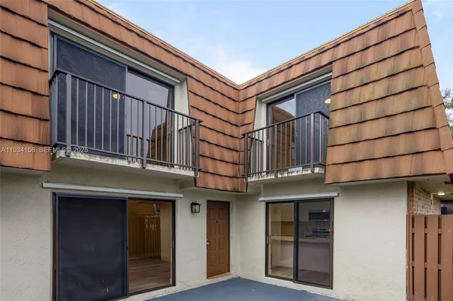 $475,000 | 1170 Southwest 118th Terrace, Davie, FL 33325