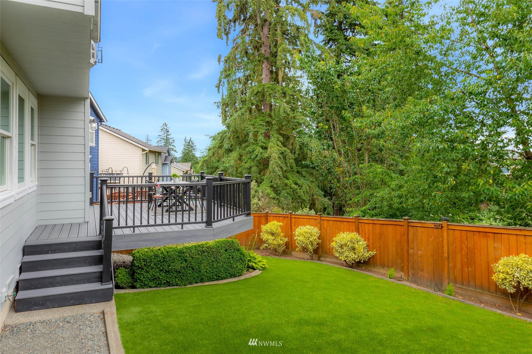 106 202nd Street Southeast Bothell, WA 98012 - Photo 32 of 32 a view of a backyard with a garden
