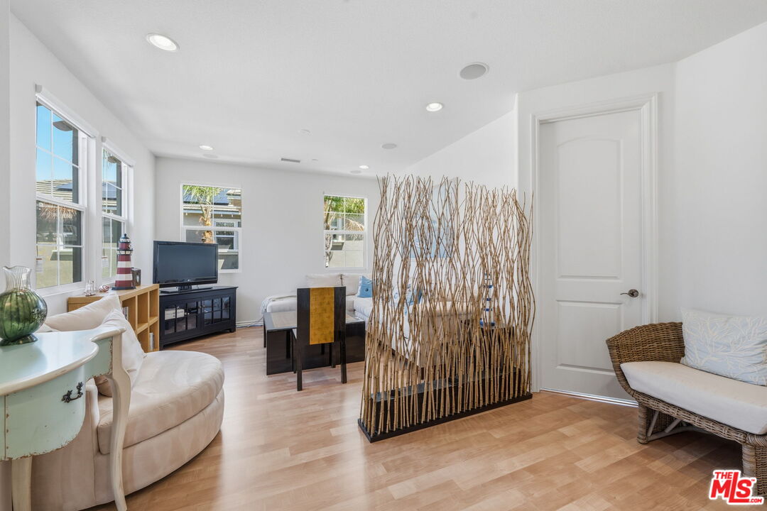 4061 Adriatic Street Oxnard, CA 93035 - Photo 30 of 42