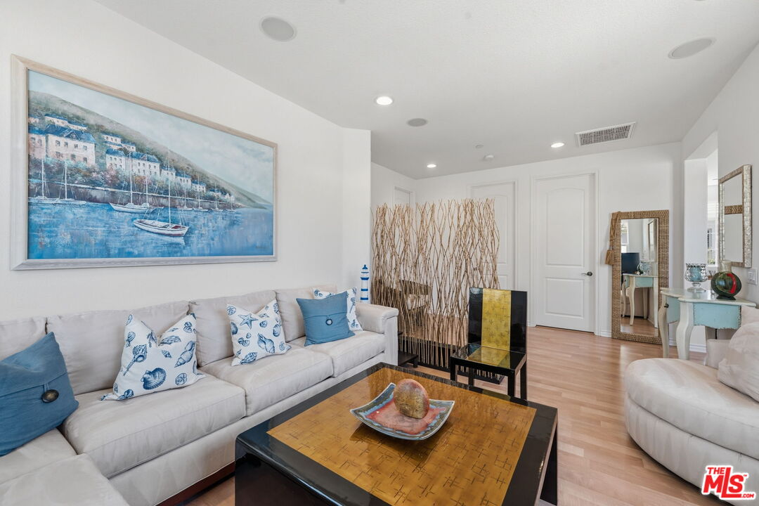 4061 Adriatic Street Oxnard, CA 93035 - Photo 32 of 42
