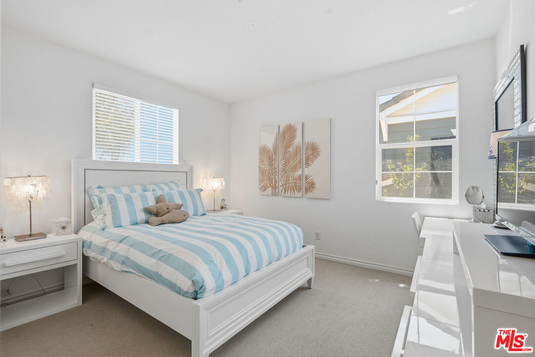 4061 Adriatic Street Oxnard, CA 93035 - Photo 33 of 42
